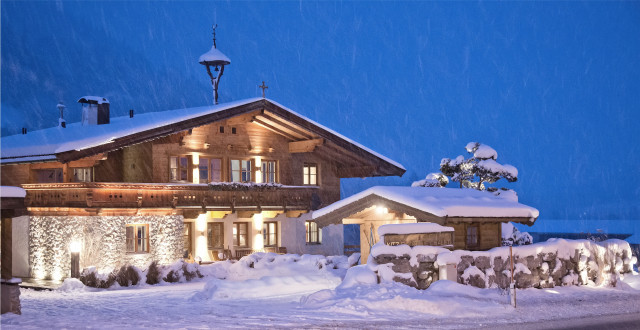 Winter in the Chalet (Photo 11)